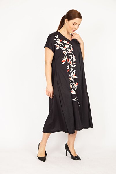 Şans Women's Black Plus Size V-Neck Floral Print Pocket Dress 65n35959