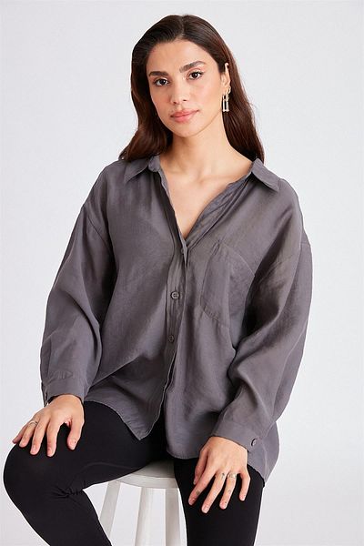 Suzi butik Cămașă oversize pentru femei gri închis - cu umăr dezactivat