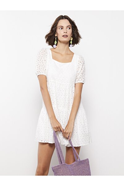 LC Waikiki Négyzet alakú, sajátmintás, rövid ujjú, hímzett női ruha