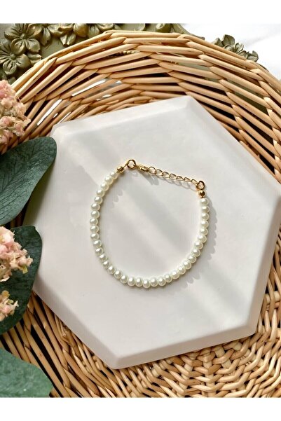 Lade سوار اللؤلؤ الأبيض للمرأة