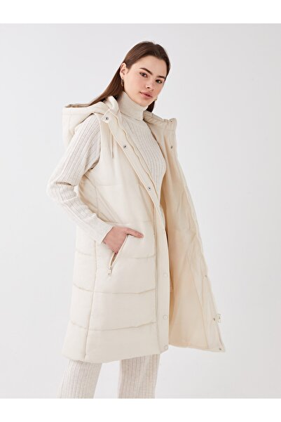 LC Waikiki Kadın Kapüşonlu Düz Şişme Yelek