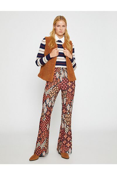 Koton Gemusterte Hose mit ausgestelltem Bein