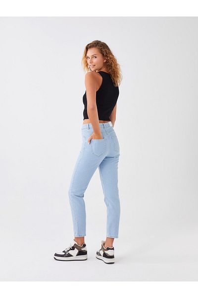 LC Waikiki Knöchellange Mom-Fit-Jeanshose für Damen mit hoher Taille