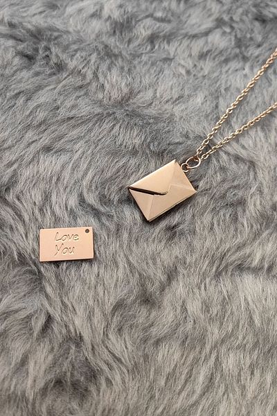 Chavin Rose Steel Magnet Envelope Letter Ladies Necklace Er95rs