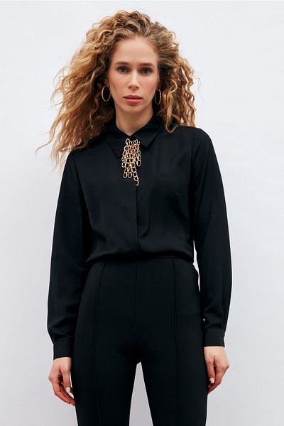 Sateen Plain Shirt with Chain Accessories - Black