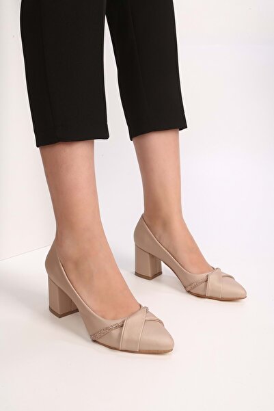 Shoeberry Pantofi cu toc de piatră din satin Cami Skin de damă