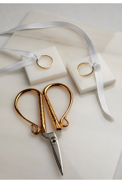 MERALP Gold Scissors Promise/engagement Natural Marble Ring Riser