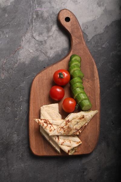 SAMMWOOD 2-Piece Perforated Decorative Cutting Board