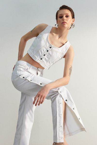 Trendyol Collection Лімітована серія білого джинсового бюст'є TWOSS23BS00015