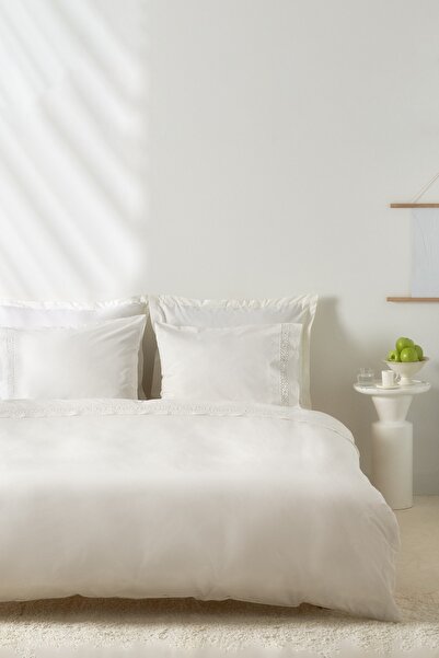 Karaca Home طقم غطاء لحاف مزدوج من ميا باللون الأبيض مع دانتيل