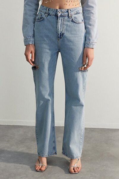Trendyol Collection Ανοιχτό μπλε τζιν με λεπτές λεπτομέρειες TPRAW23JE00010
