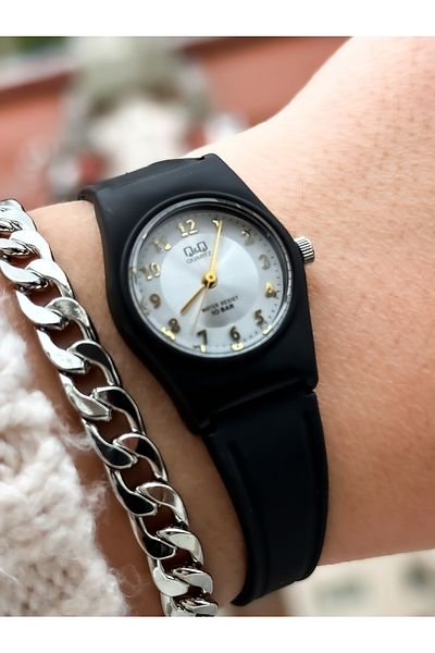 Q&Q Brand Black Silicone Band Small Case Numeral Wristwatch + Bracelet