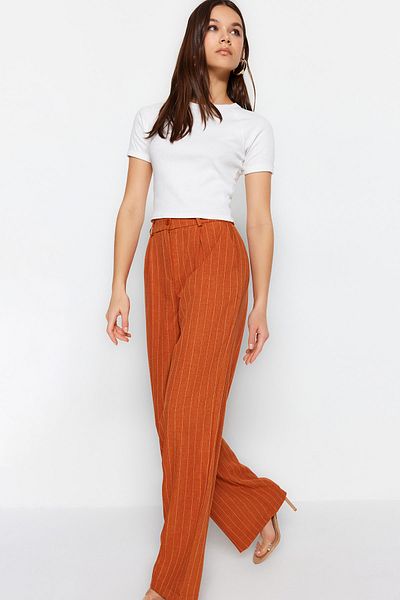 Trendyol Collection Braune, hoch taillierte, weit geschnittene, gewebte Hose mit weitem Bein und gestreiftem Bein TWOSS22PL0100
