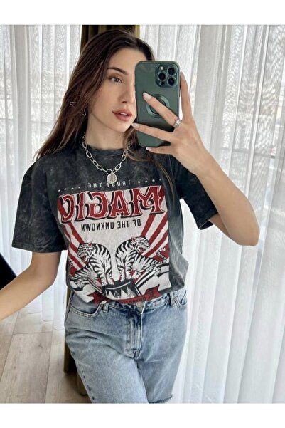 MAS BUTİK المرأة المطبوعة طاقم الرقبة التي شيرت