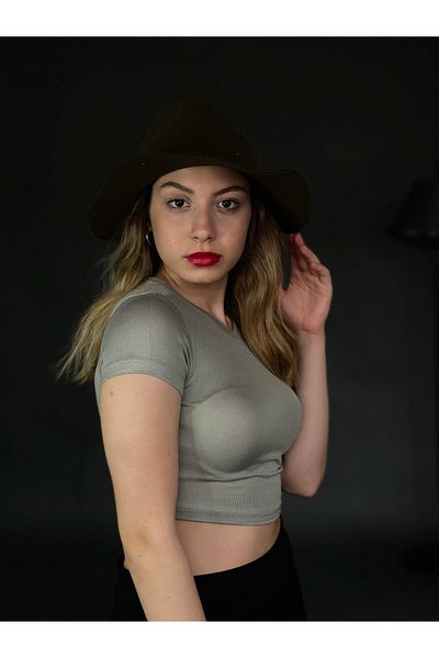 GÖZDE GİYİM Γυναικεία Crop Βαμβακερή Μπλούζα