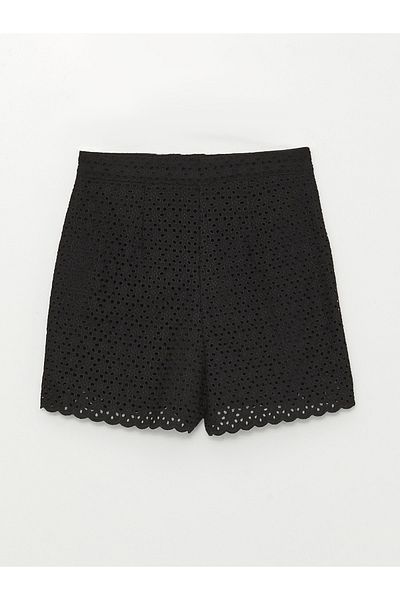 LC Waikiki Lcw Casual Standard Fit Damen-Shorts mit selbstgemusterter Stickerei