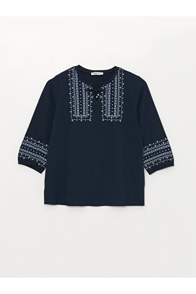 LC Waikiki Bağlamalı Yaka Nakışlı Kadın Bluz