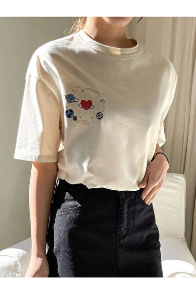 MOONBULL Oversize Beige Planet-heart Printed Women's T-shirt