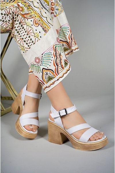 Riccon Women's Sandals00121812 White Skin