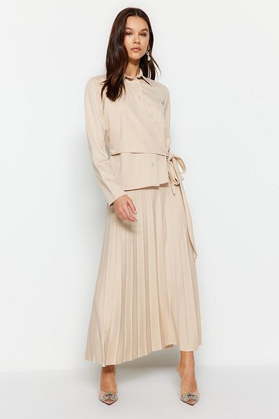 Trendyol Modest Σετ υφαντό πουκάμισο-φούστα με μπεζ κορδόνια λεπτομερές πλισέ TCTSS23US00077