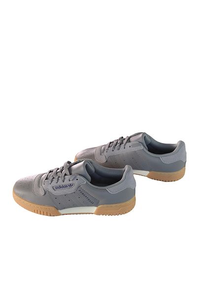 adidas Sneaker - Grau - Flacher Absatz