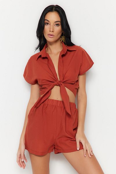 Trendyol Collection Barna szőtt kötött 100% pamut ing rövidnadrág készlet TBESS23AU00146