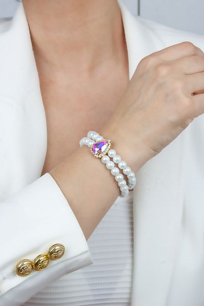 Liveyn Design Glass Pearl Bracelet with Drop Crystal Stone