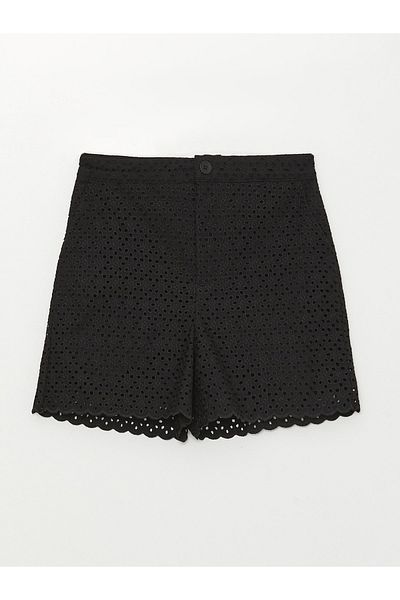 LC Waikiki Lcw Casual Standard Fit Damen-Shorts mit selbstgemusterter Stickerei