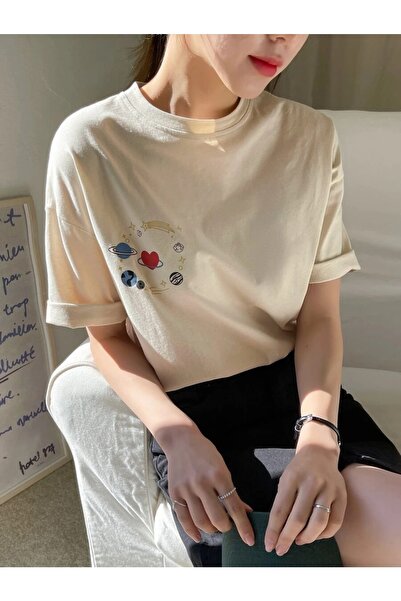 MOONBULL Oversize Beige Planet-heart Printed Women's T-shirt