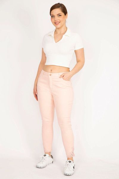 Stylish Hot Pink Jeans with a White Crop Top