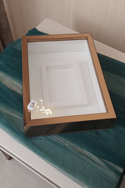 Verda Çerçeve 25x35 εκ. LED με μπρούτζινη επένδυση από πλεξιγκλάς, οριζόντια ...