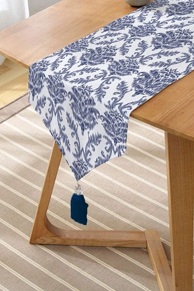 Realhomes Alergăr triunghiular din chenille decorativ cu ciucuri, cu tematică modernă, imprimat digital cu damasc