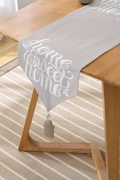 Realhomes Home Sweet Home Alerg triunghi din chenille imprimat digital cu ciucuri