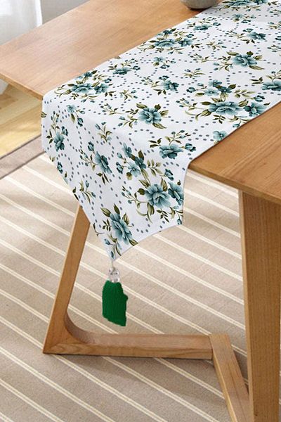 Realhomes Design personalizat Imprimat digital Decorativ Tufted Chenille Triunghi Runner