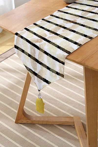 Realhomes Alergăr triunghiular din chenille imprimat digital, cu design de artă modernă negru
