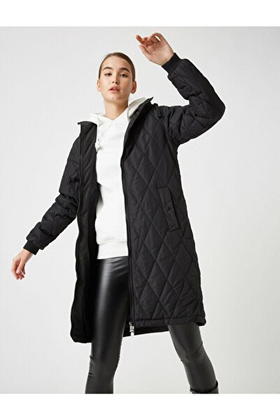 Koton Dámský černý kabát s kapucí