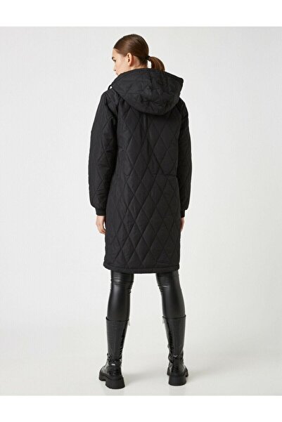 Koton Dámský černý kabát s kapucí