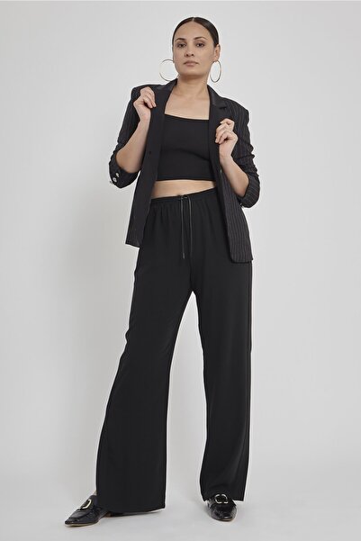 VERDA Жіночий чорний піджак у смужку