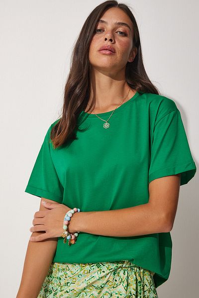 Happiness İstanbul Women's Green Crew Neck Cotton Loose Knitted T-Shirt UB00053