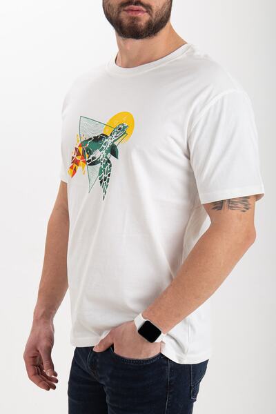 WELLHS Unisex Ekru Kaplumbağa Baskılı Loose Fit T-shirt