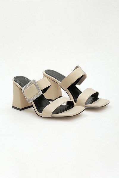 Meral Özgenç Stone Buckle Slippers