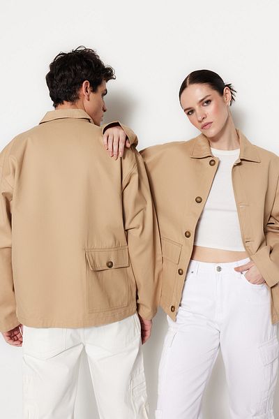 Trendyol Collection Περιορισμένης έκδοσης Stone Regular Fit Pocket Detailed Jacket TMNSS23CE00017
