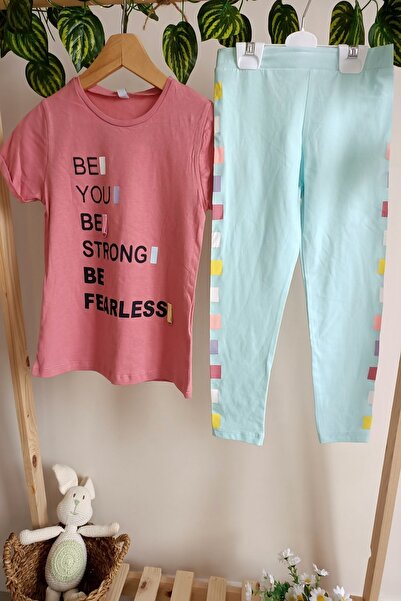 DFN Κοντομάνικο T-shirt Capri Καλσόν Σετ κάτω/πάνω