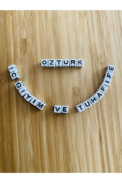 Öztürk رسالة بلاستيكية مربعة. 7 ملم. 25 جرام. ما يقرب من 100 قطعة.