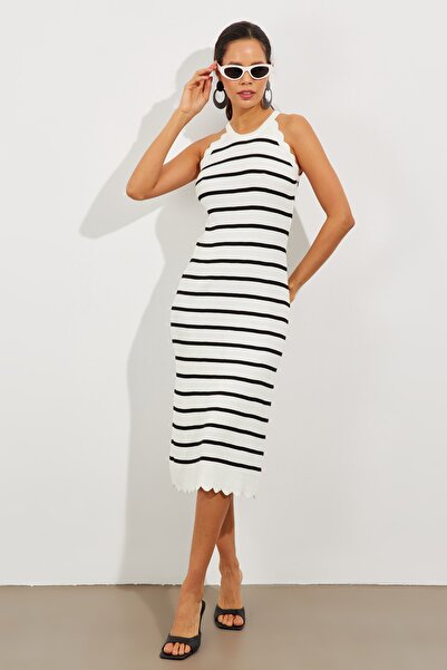 Cool & Sexy Dámské bílé pruhované úpletové šaty Midi SF2173