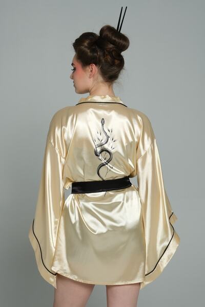 Lasilla Кімоно з золотим зміїним візерунком