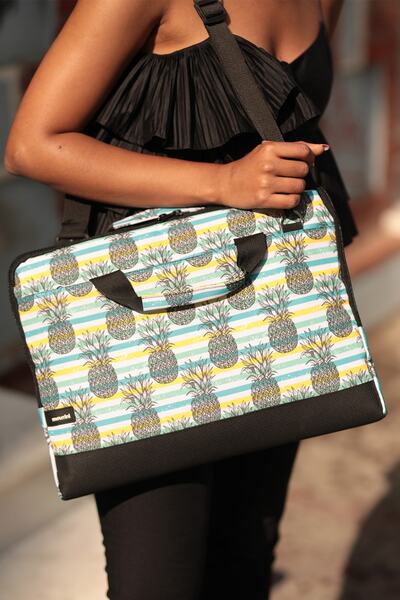 Moserini Apple Macbook 16''/macbook Pro 16'' Taban Korumalı,omuz Askılı, Macb...