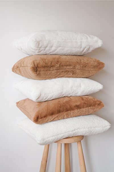 The Mia Plush Pillow White 37x55 Cm