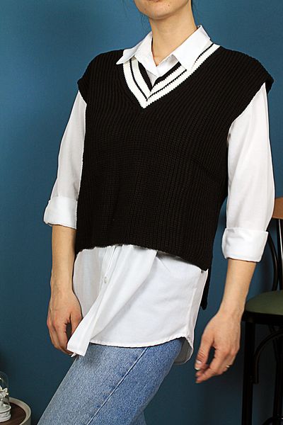 Damla Striped Winter V-Neck Sweater