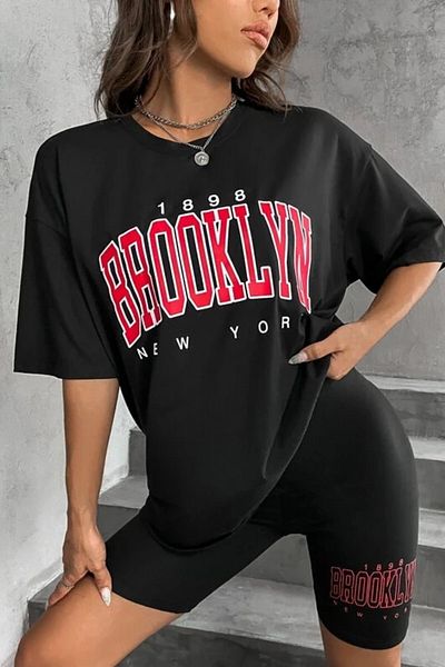 MODAGEN Women's Oversize Black Brooklyn New York Printed Tshirt Tights Set